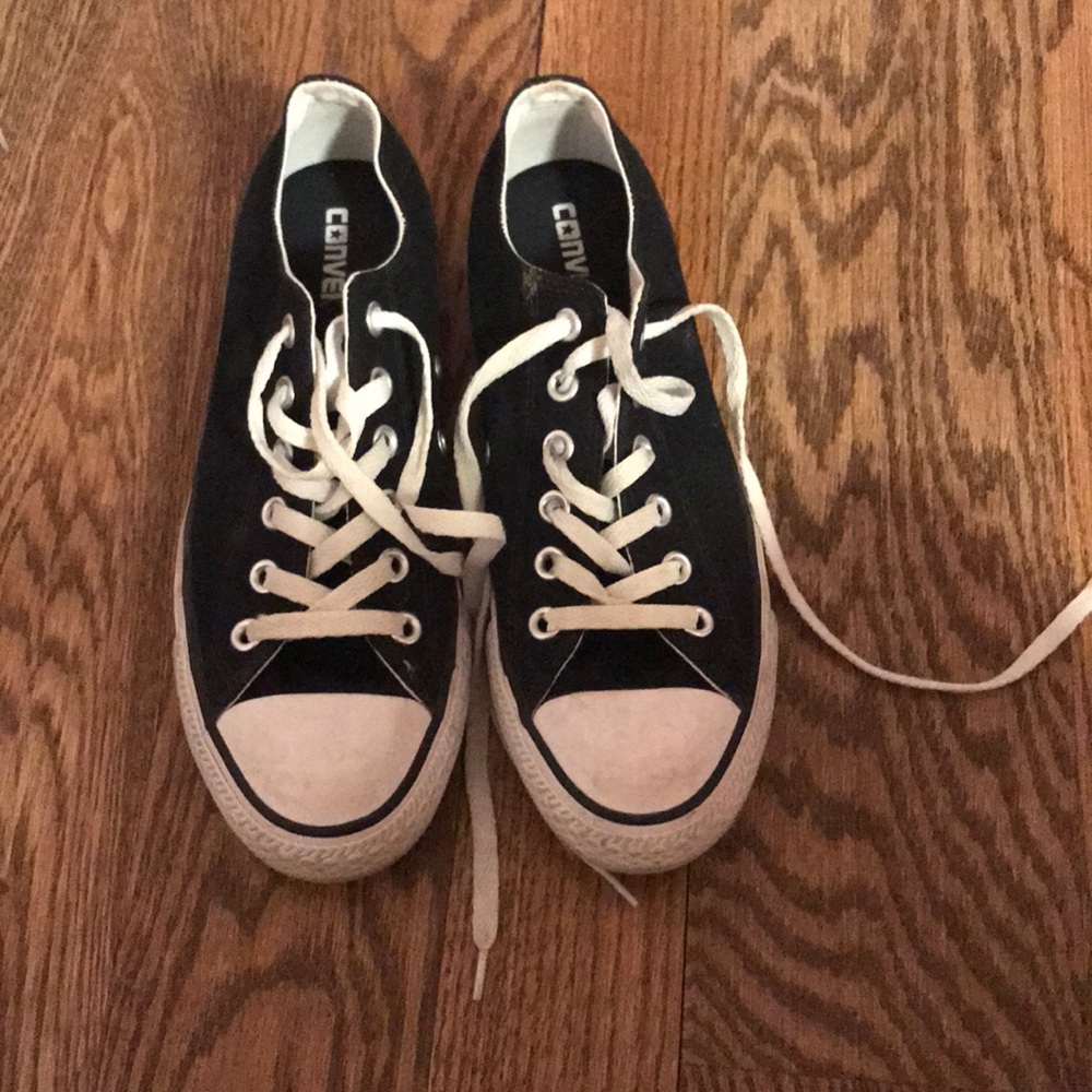 Converse black sneakers classic